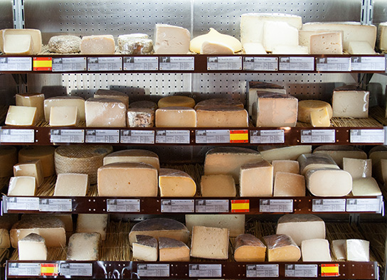 Poncelet cheese shop in Madrid